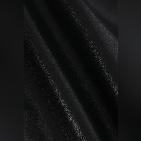 045 Elegant Black Pleated Skirt - Picture 5 of 8